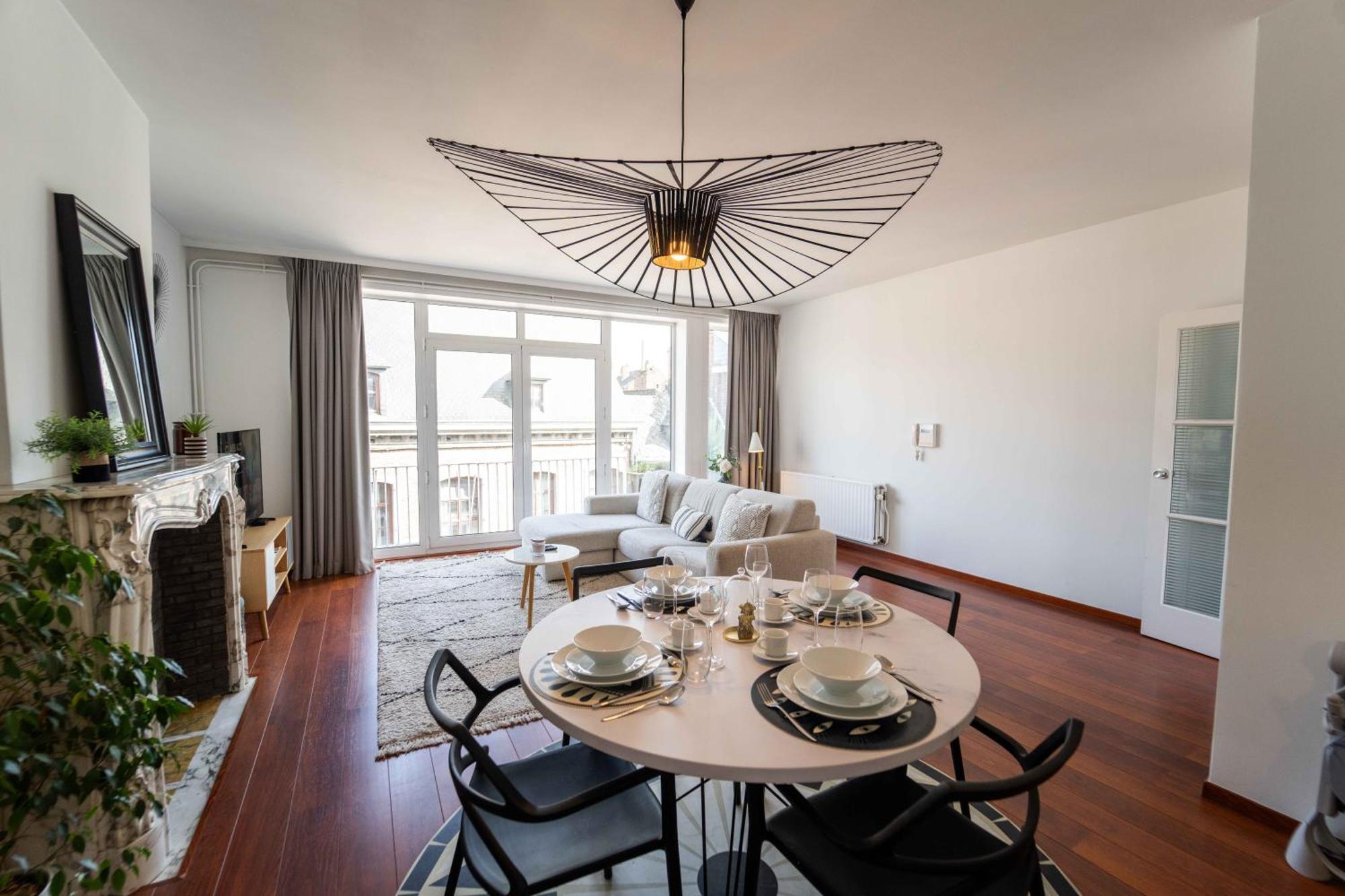 Luxury Apart' City Center With Terrace Mons
